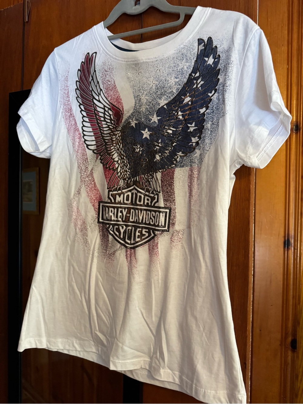 Harley-Davidson White Tee with Patriotic Eagle Graphic
